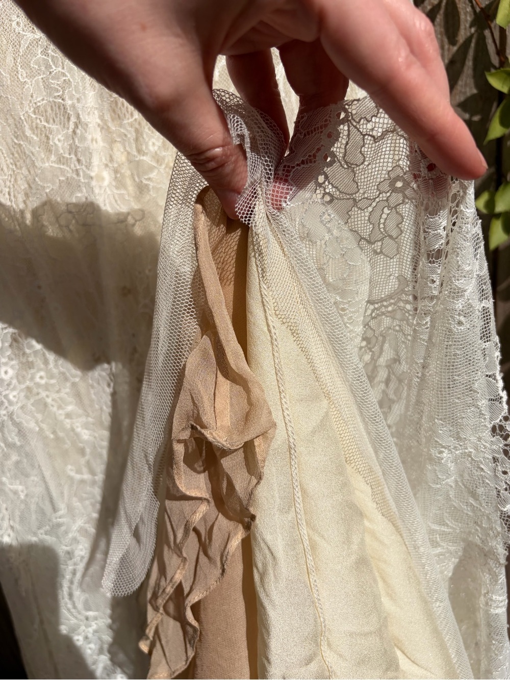 Vera Wang Bridal Gown silk lace chantilly - Picture 7 of 11